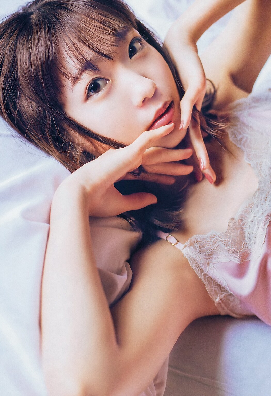 Shuka Saito 斉藤朱夏, Big Comic Spirits 2019 No.20 (ビッグコミックスピリッツ 2019年20号)