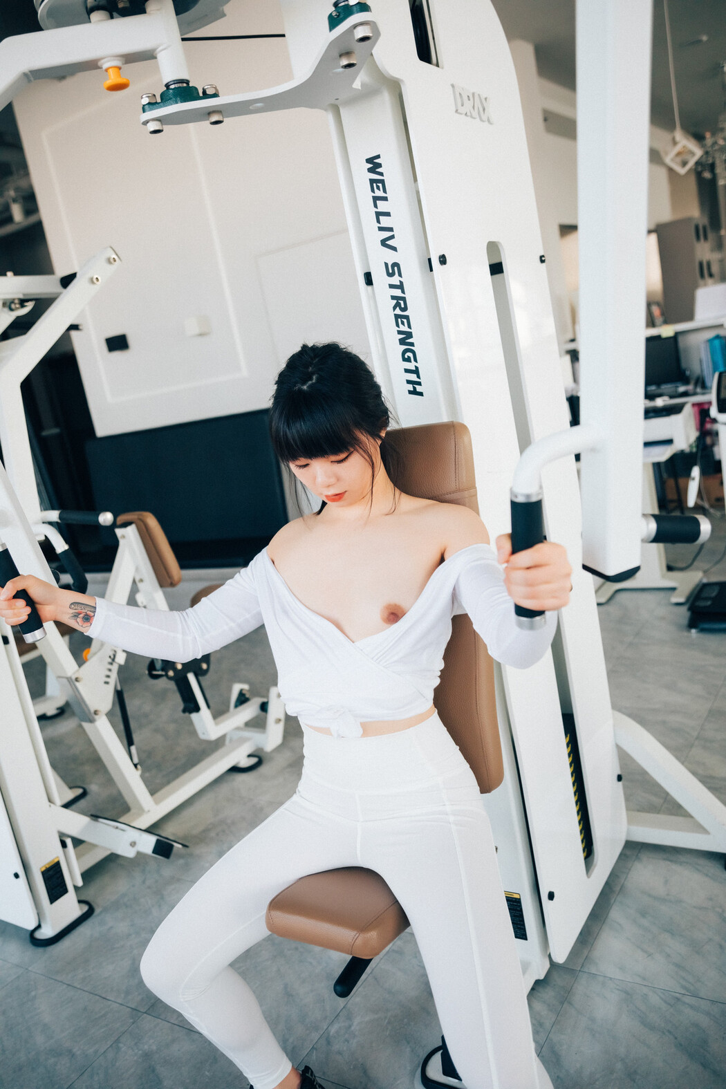 Kissme [Loozy] Strip Fitness Set.01