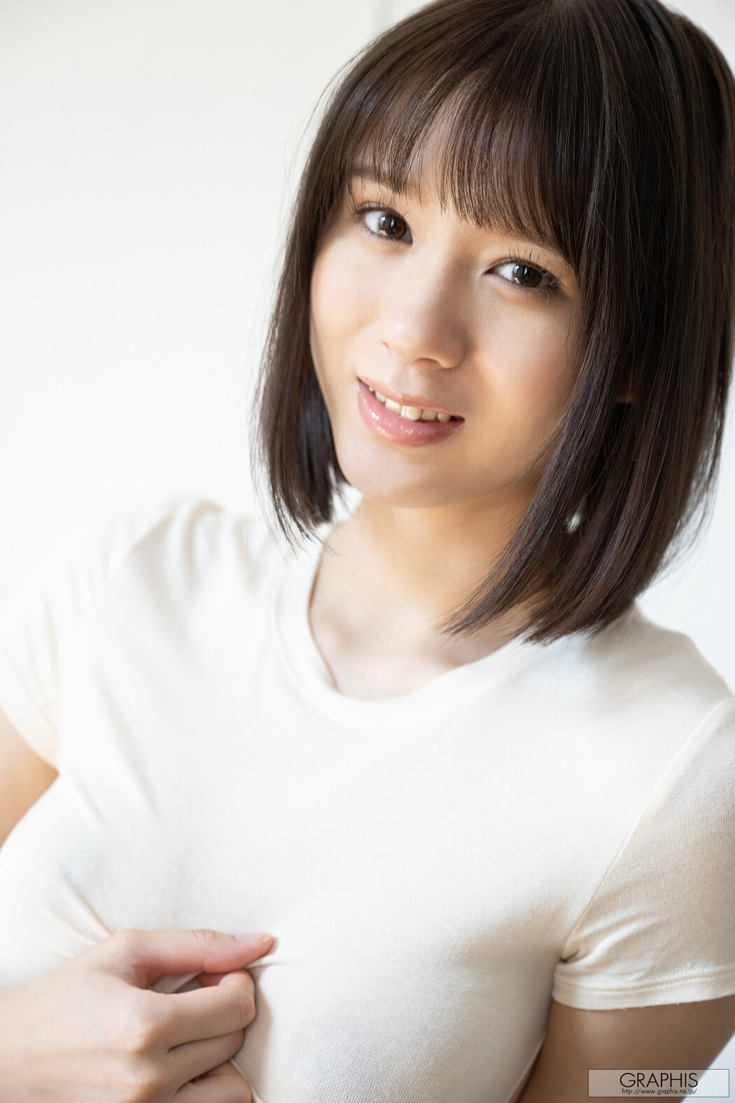 Nanami Ogura 小倉七海, [Graphis] Gals 「Precious Stone」 Vol.04