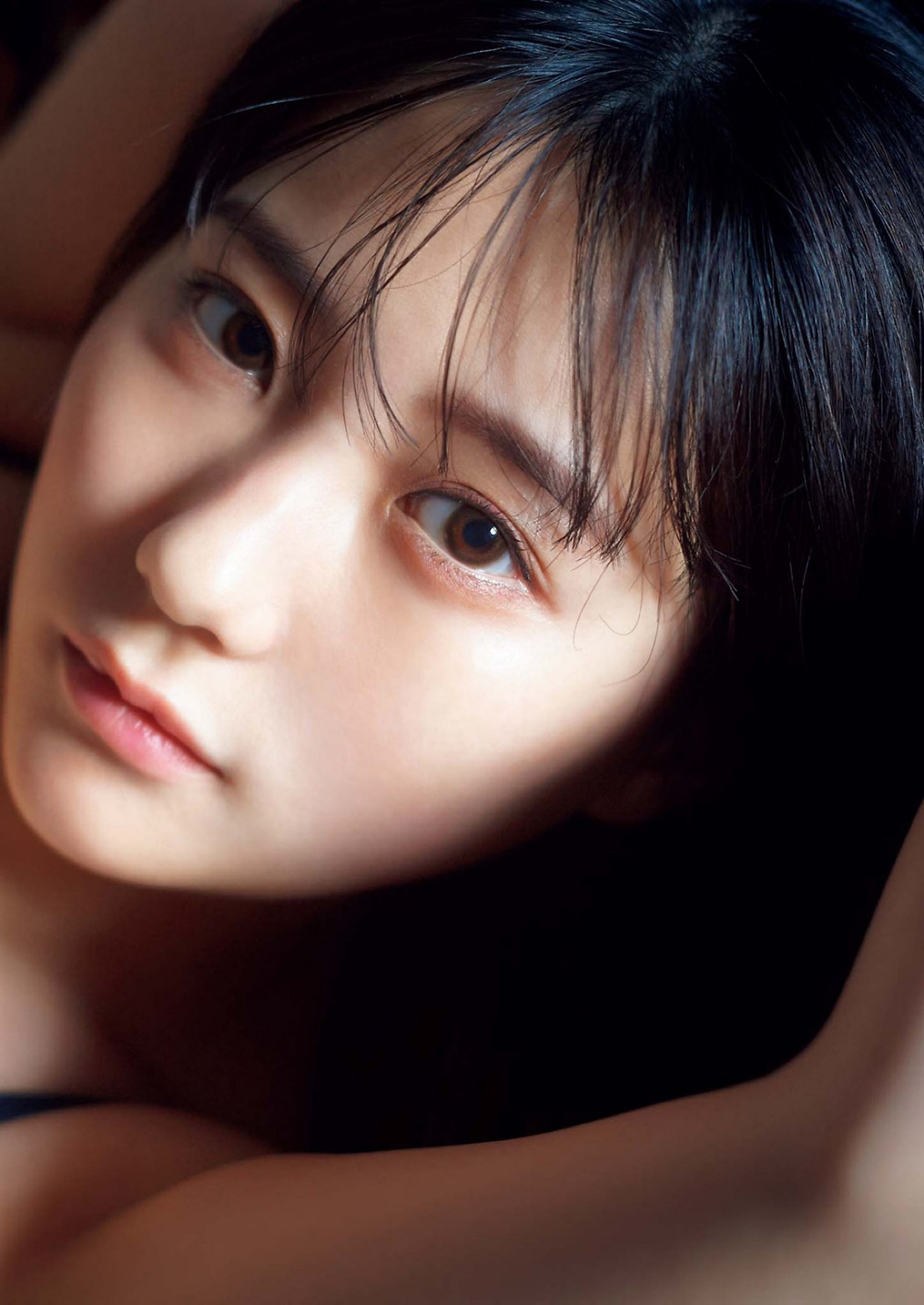 Miku Tanaka 田中美久, Big Comic Spirits 2023 No.04-05 (ビッグコミックスピリッツ 2023年4-5号)