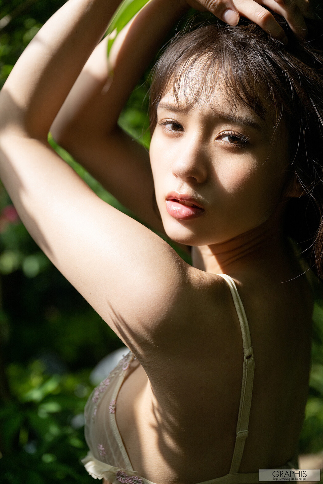 Nanami Ogura 小倉七海, [Graphis] Gals 「Precious Stone」 Vol.04