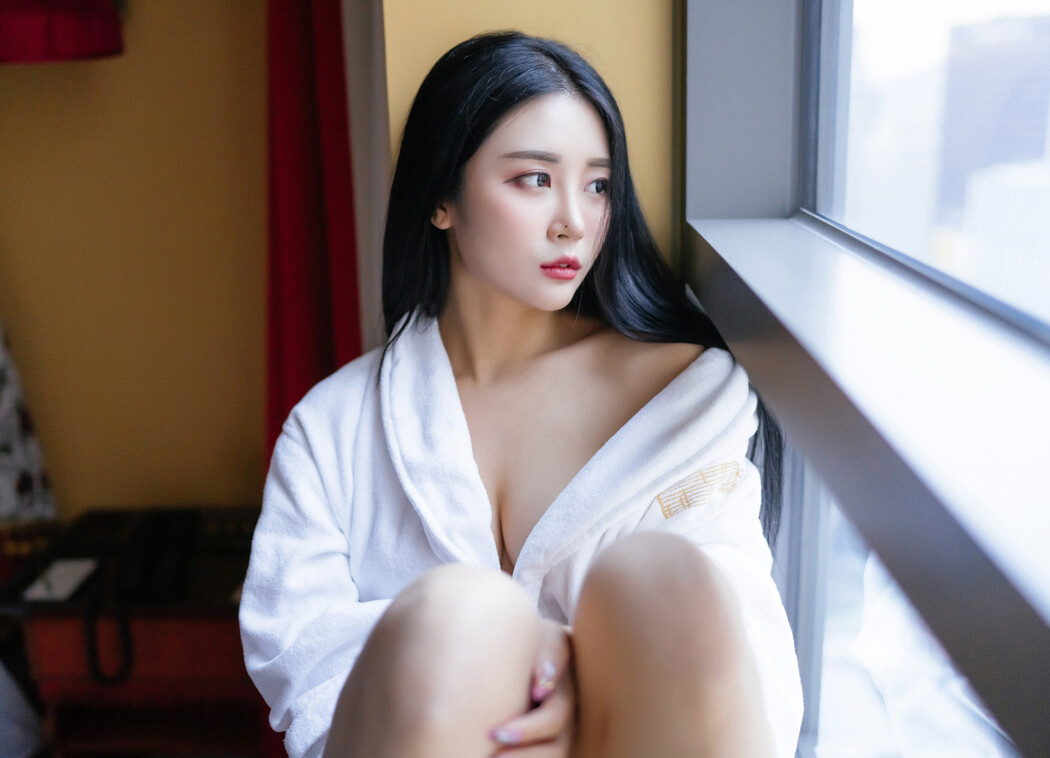 Jeong Bomi 정보미, [Moon Night Snap] Good Day Vol.02 Set.02