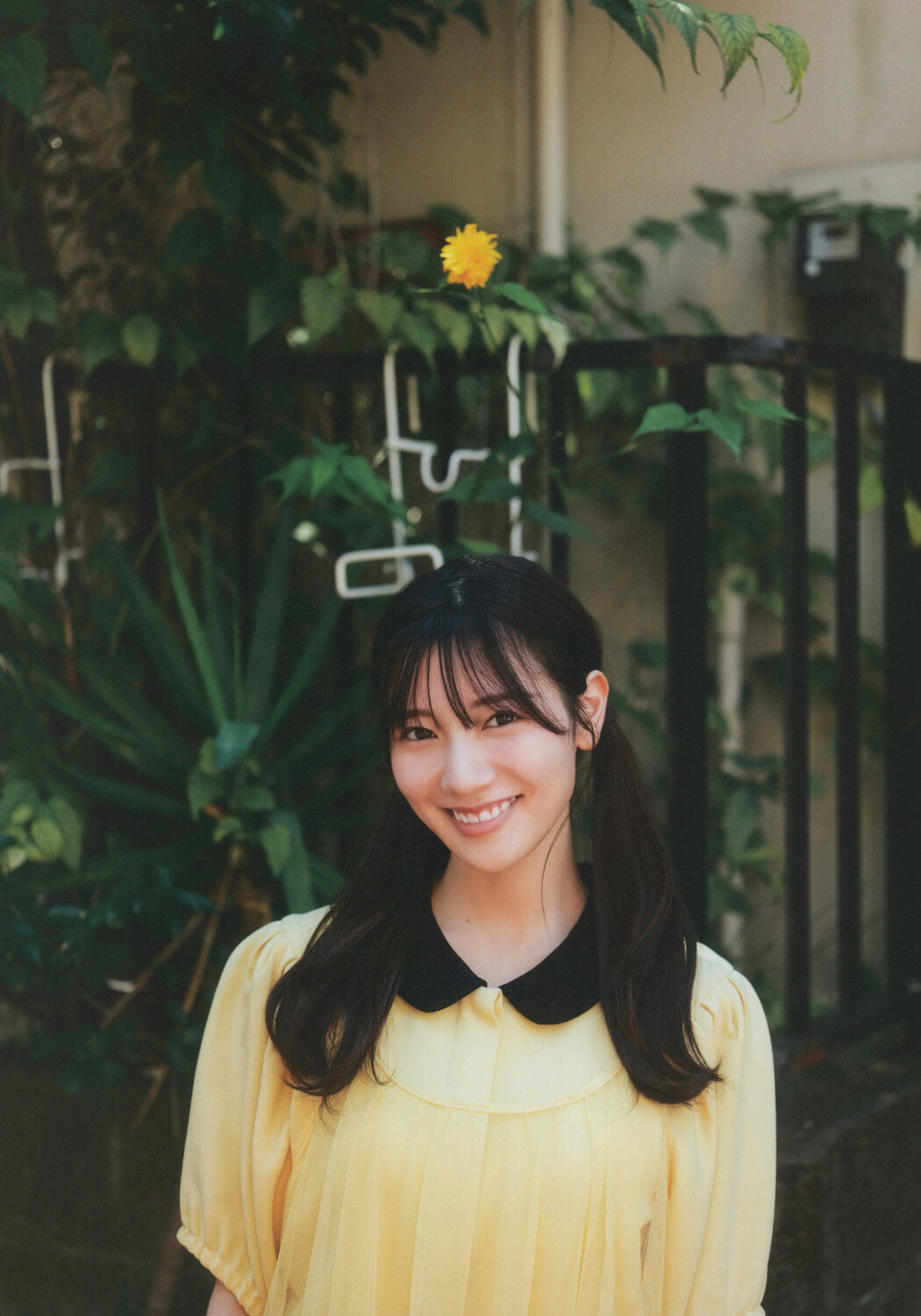 Hina Kawata 河田陽菜, BRODY 2022 No.12 (ブロディ 2022年12月号)