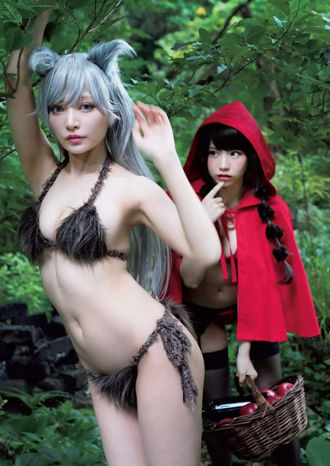 Enako えなこ, Sayaka Nitori 似鳥沙也加, Weekly Playboy 2019 No.35 (週刊プレイボーイ 2019年35号)