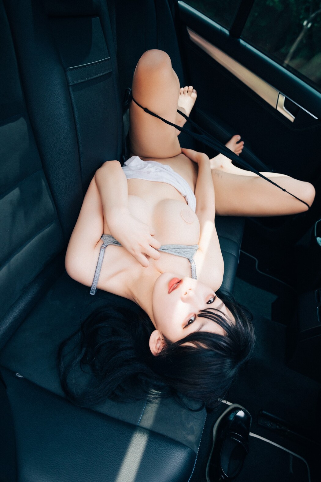 ZIA.Kwon 권지아, [Loozy] XXX Trip Set.01