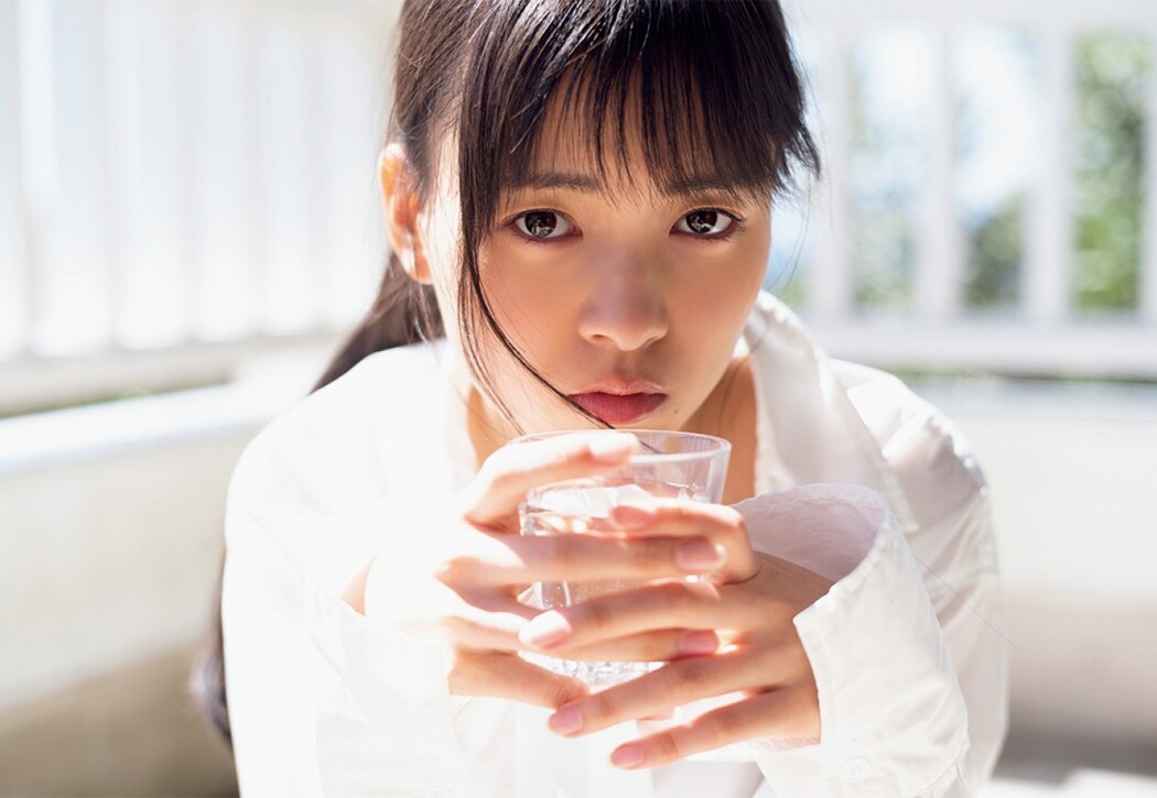 Yume Shinjo 新條由芽, FRIDAY 2019.04.05 (フライデー 2019年4月5日号) Cover Photo