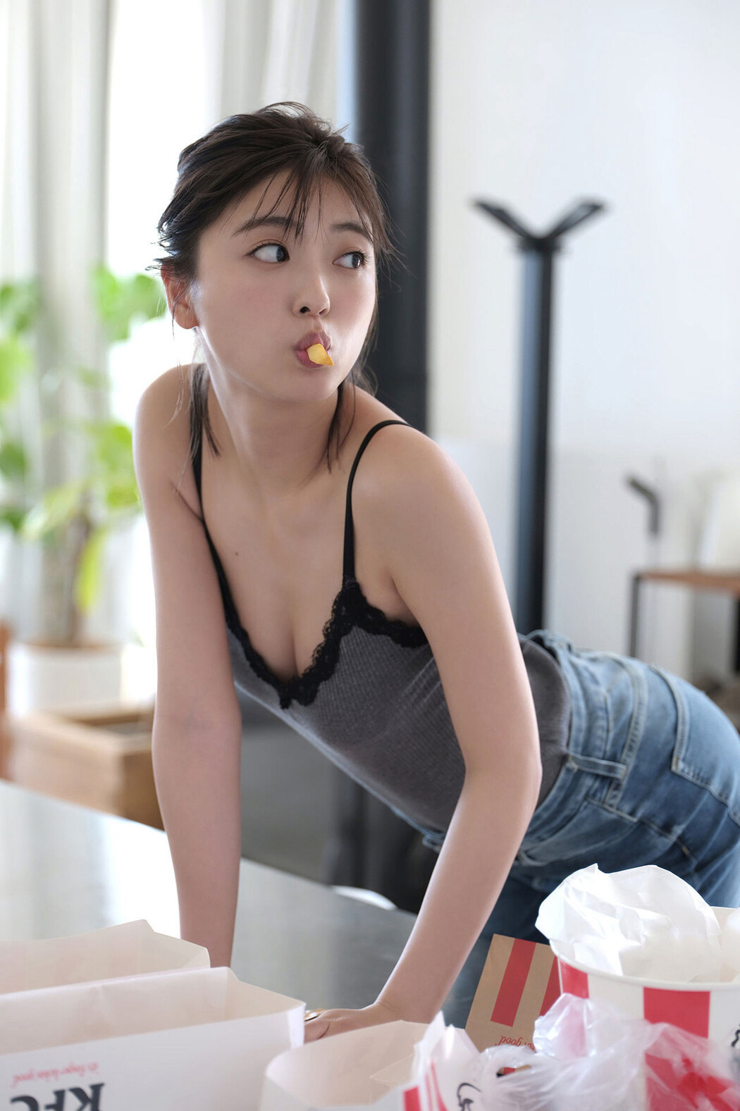Mio Kudo 工藤美桜, FRIDAYデジタル写真集 輝きながら…… Set.02 Cover Photo