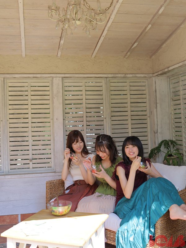 Mizuki Yamashita 山下美月, Hinako Kitano 北野日奈子, Sakura Endo 遠藤さくら, BOMB! 2019.10 (ボム 2019年10月号)