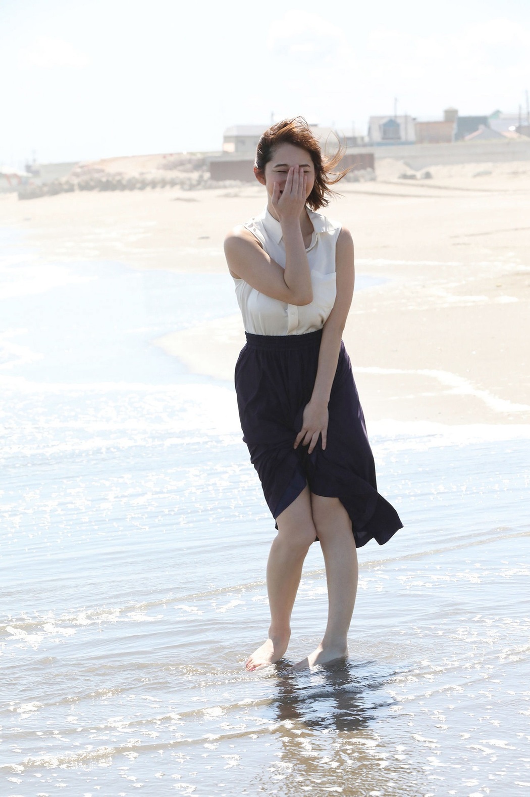 Misumi Shiochi 塩地美澄, ＦＲＩＤＡＹデジタル写真集 「日本一のフェロモン美女アナと官能トリップ」 Set.01