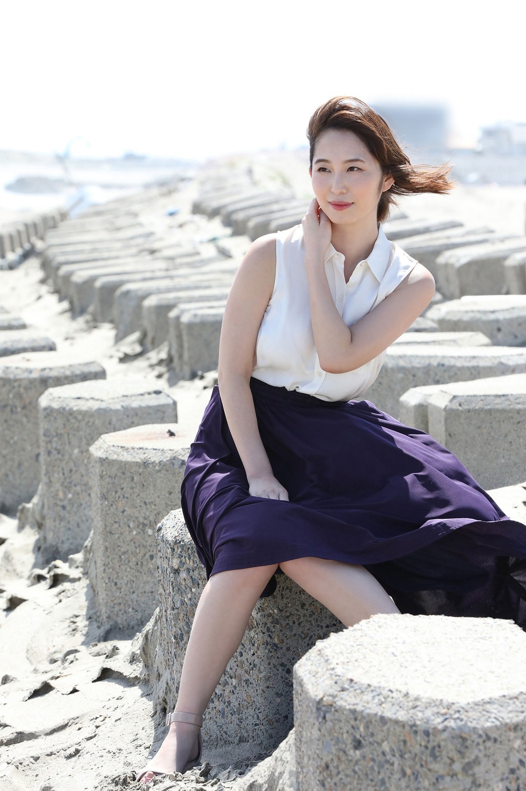 Misumi Shiochi 塩地美澄, ＦＲＩＤＡＹデジタル写真集 「日本一のフェロモン美女アナと官能トリップ」 Set.01