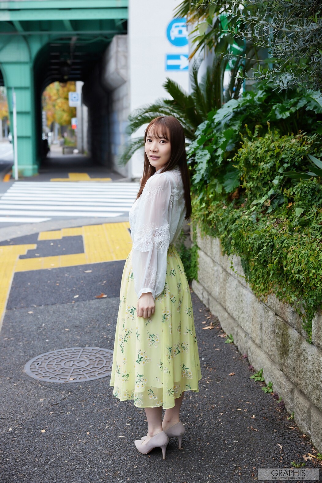 Himeka Iori 庵ひめか, [Graphis] Gals 「Voluptuous Lcup!」 Vol.01