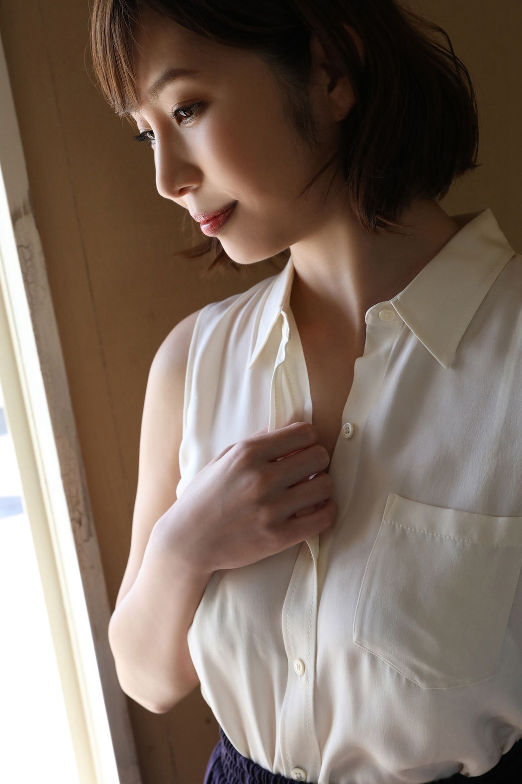Misumi Shiochi 塩地美澄, FRIDAYデジタル写真集 「日本一のフェロモン美女アナと官能トリップ」 Set.01