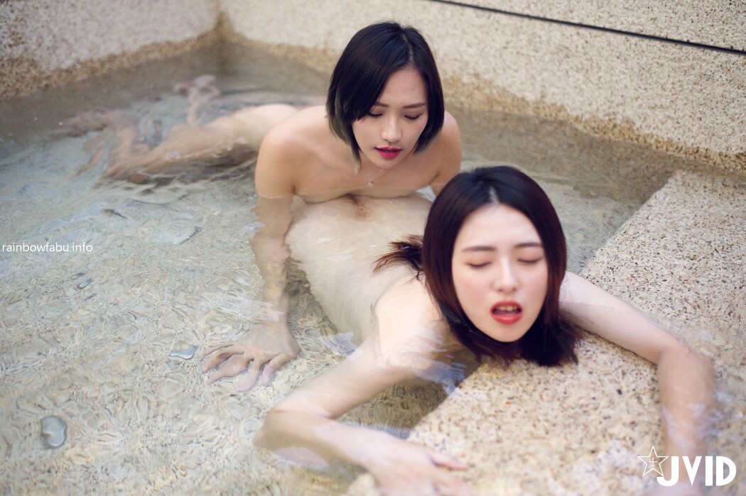 JVID精品 米欧×黏黏-双巨乳的诱惑