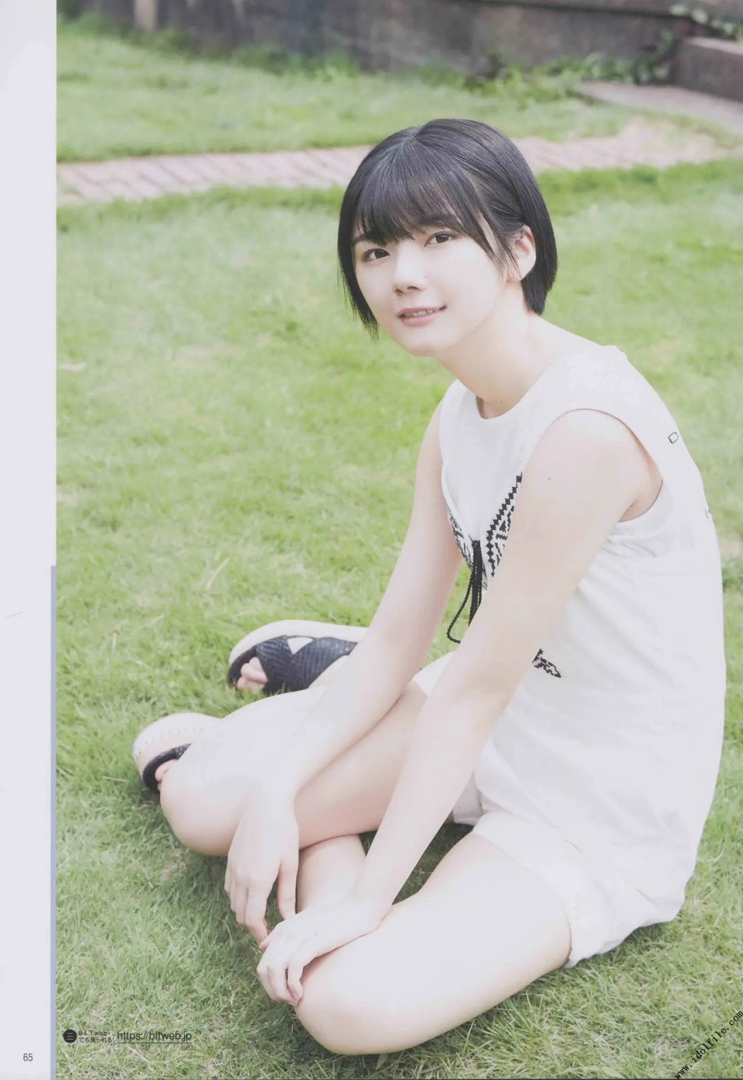 Karin Fujiyoshi 藤吉夏鈴, B.L.T. 2019.11 (ビー・エル・ティー 2019年11月号) Cover Photo