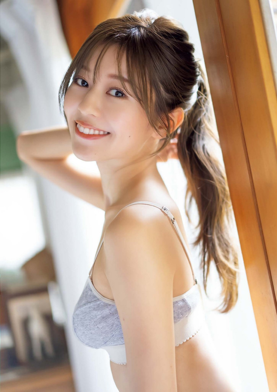 Hina Ishizaki 石崎日梨, Big Comic Spirits 2023 No.09 (ビッグコミックスピリッツ 2023年9号)