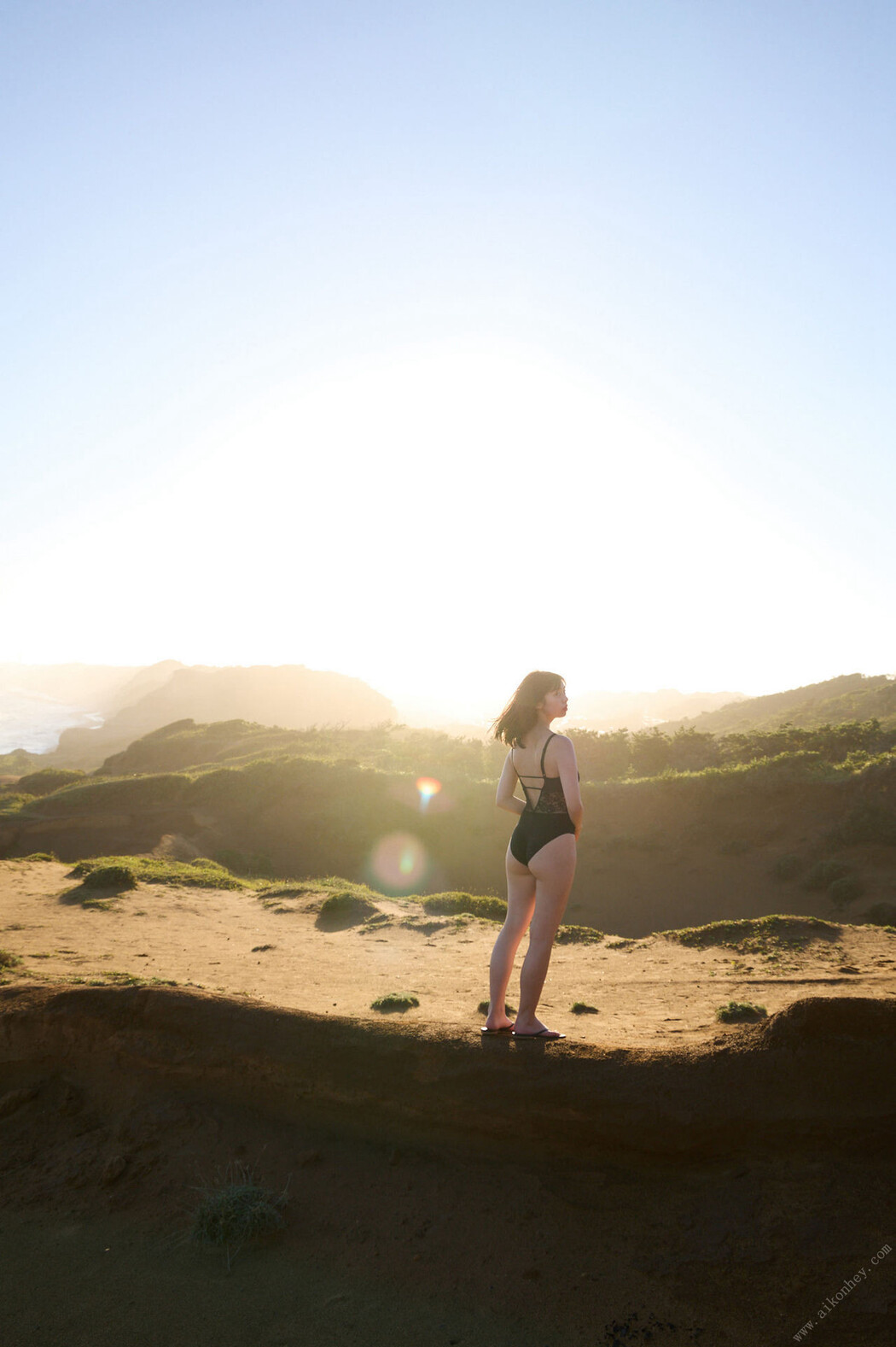 Hina Kikuchi 菊地姫奈, FRIDAYデジタル写真集 「圧倒的ヒロイン Vol.1」 Set.02