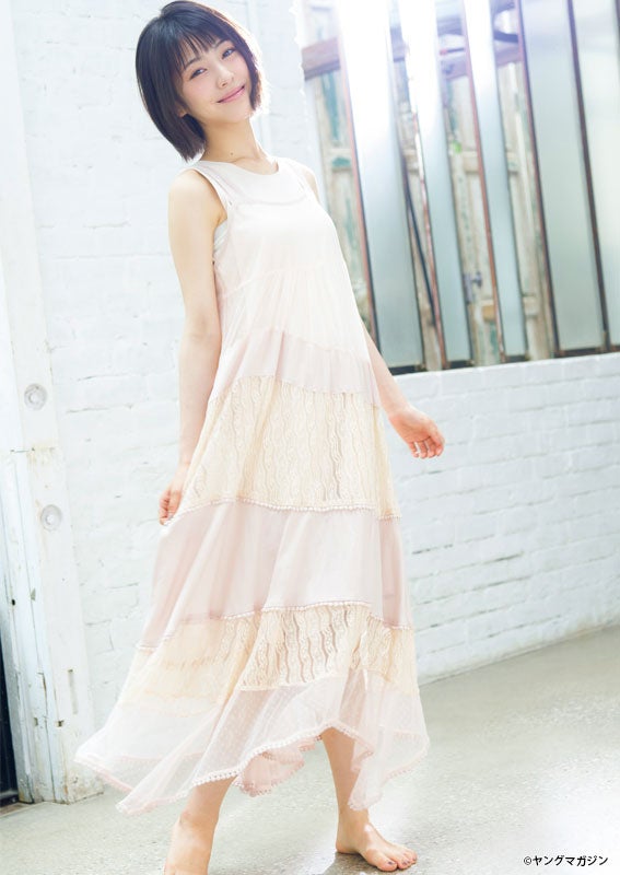 Minami Hamabe 浜辺美波, Young Magazine 2019 No.33 (ヤングマガジン 2019年33号)