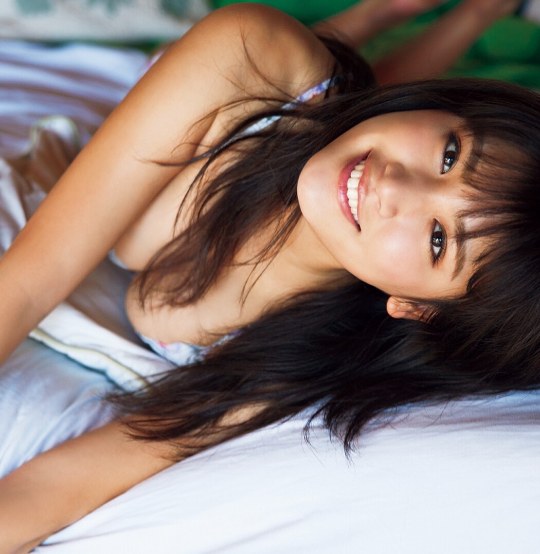 Ikumi Hisamatsu 久松郁実, FRIDAY 2019.05.10 (フライデー 2019年5月10日号) Cover Photo