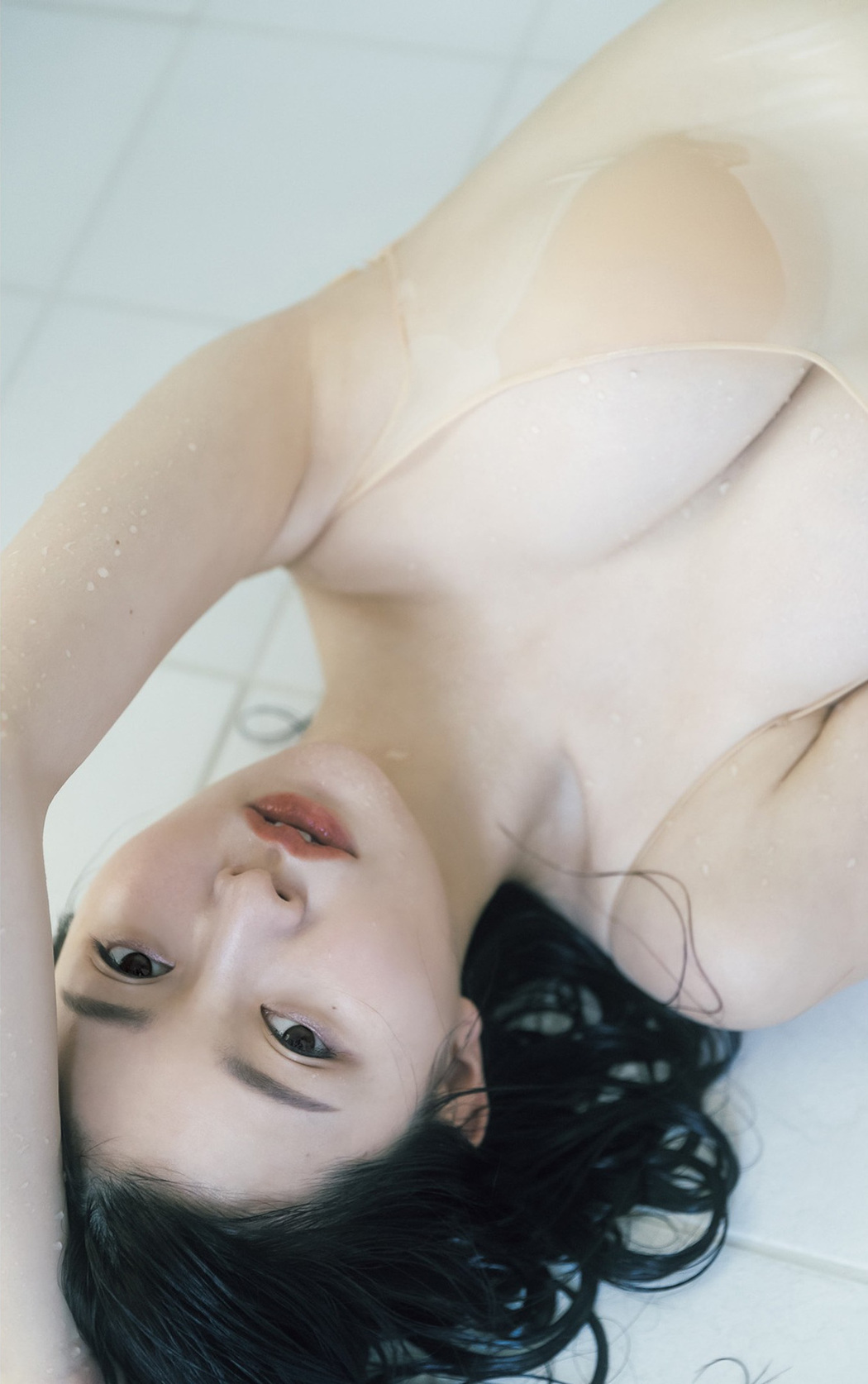 Moca Hashimoto 橋本萌花, Young Jump 2023 No.11 (ヤングジャンプ 2023年11号)