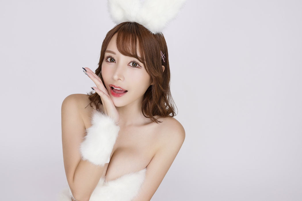 Mayuki Ito 伊藤舞雪, 歳末新春SUPERキャンペーン 2022-2023 せくしーこれんくしょん