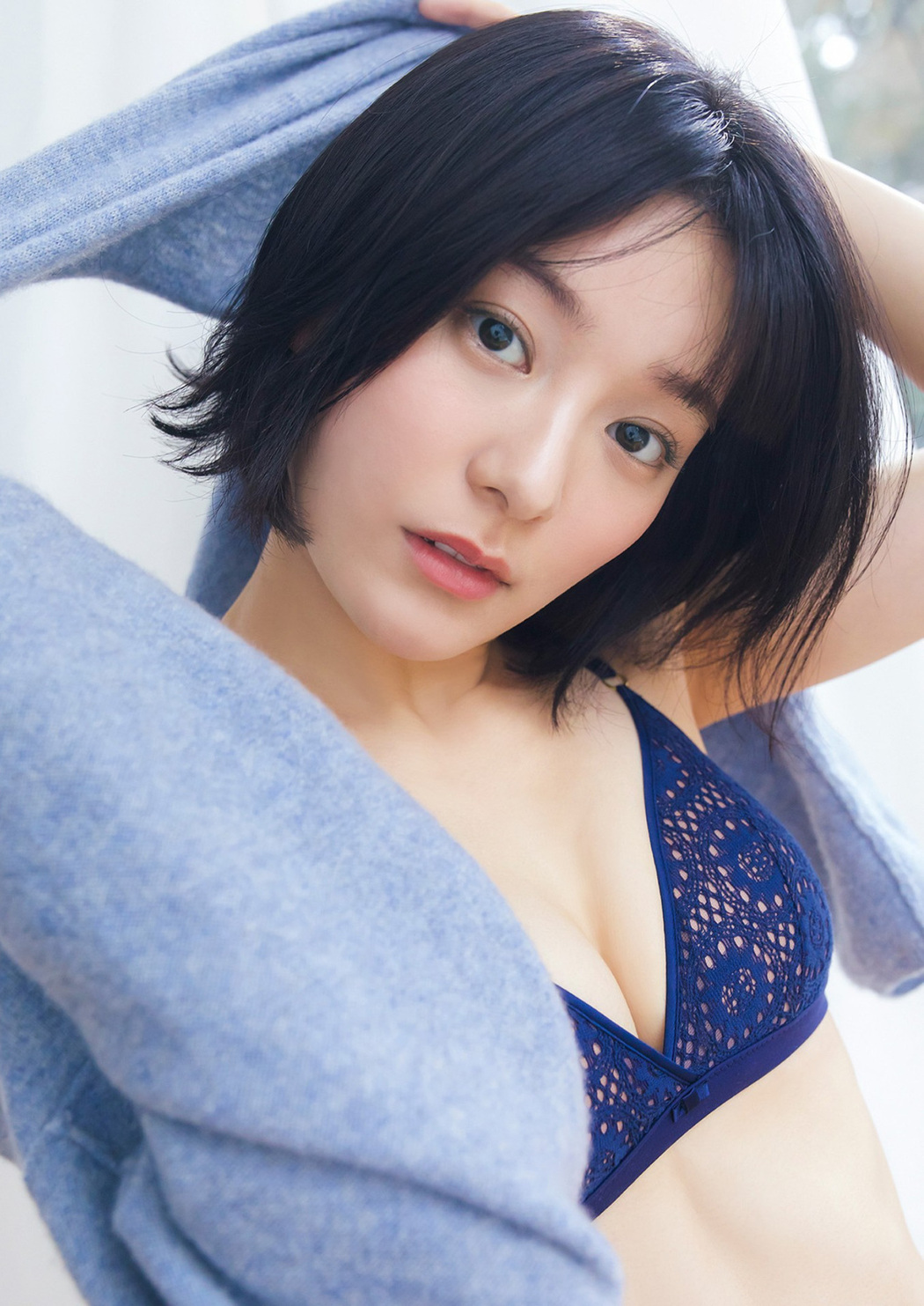 Momoko Arata 新田桃子, Young Jump 2023 No.13 (ヤングジャンプ 2023年13号)