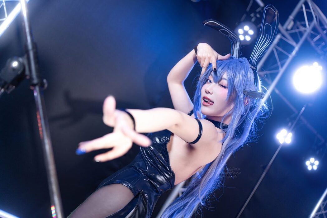 Coser@切切Celia – 花园兔女郎