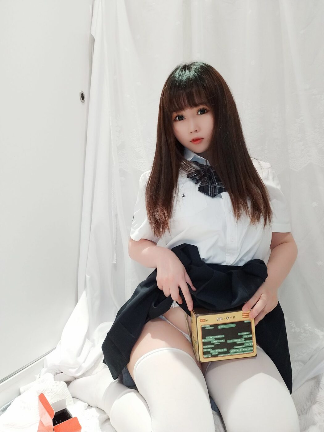 Coser@蜜桃少女是依酱呀 – JK捆绑