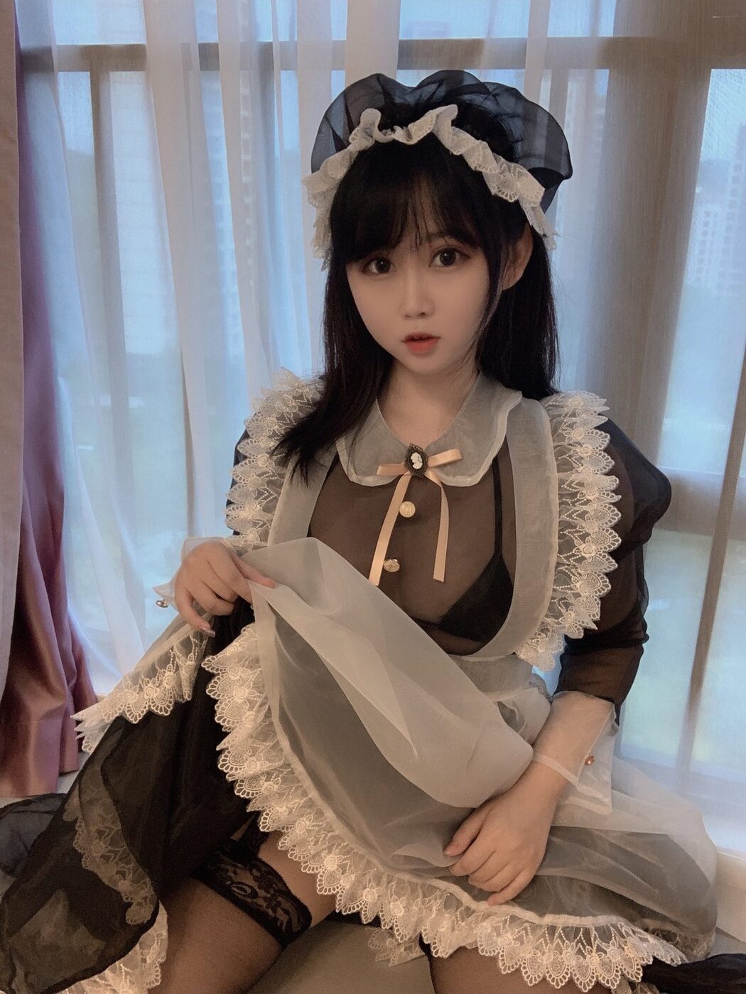 Coser@蜜桃少女是依酱呀 – 黑丝女仆