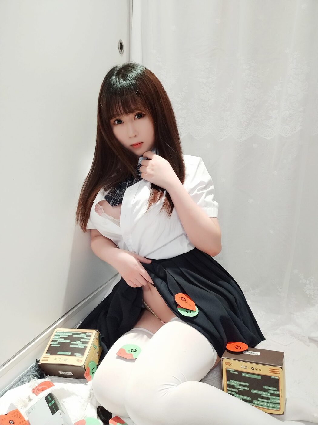 Coser@蜜桃少女是依酱呀 – JK捆绑