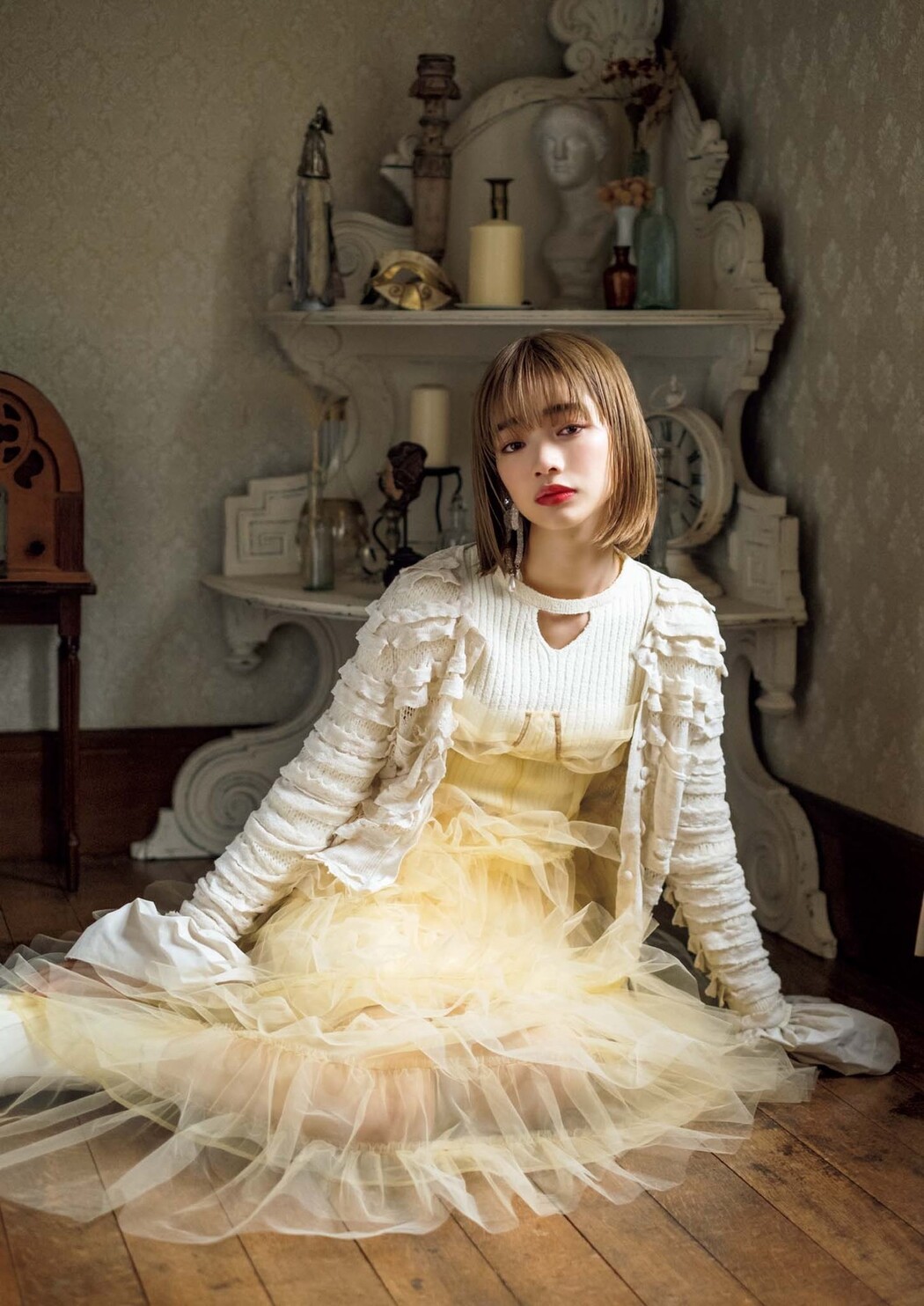 Ai Mikami 見上愛, Big Comic Spirits 2023 No.13 (ビッグコミックスピリッツ 2023年13号)