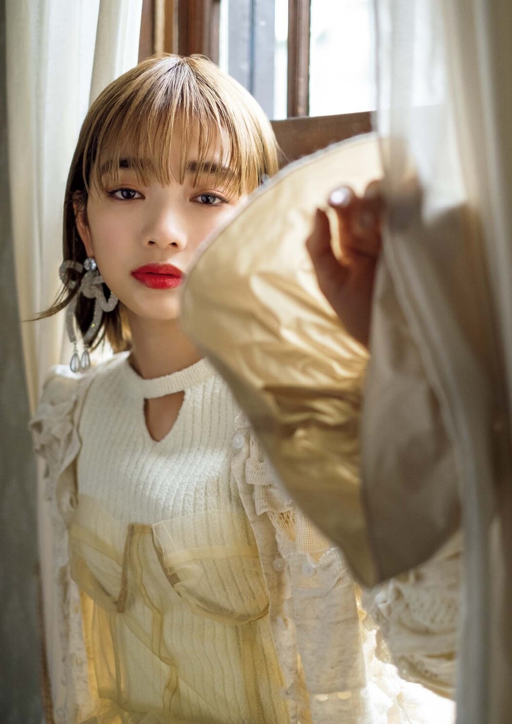 Ai Mikami 見上愛, Big Comic Spirits 2023 No.13 (ビッグコミックスピリッツ 2023年13号)