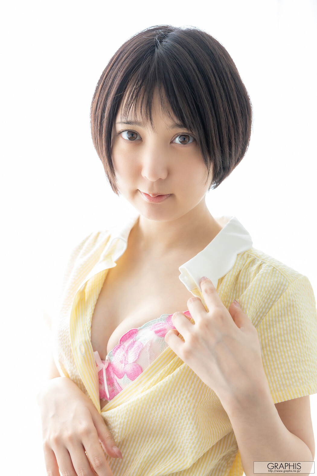 Alice Shinomiya 四宮ありす, [Graphis] First Gravure Vol.01