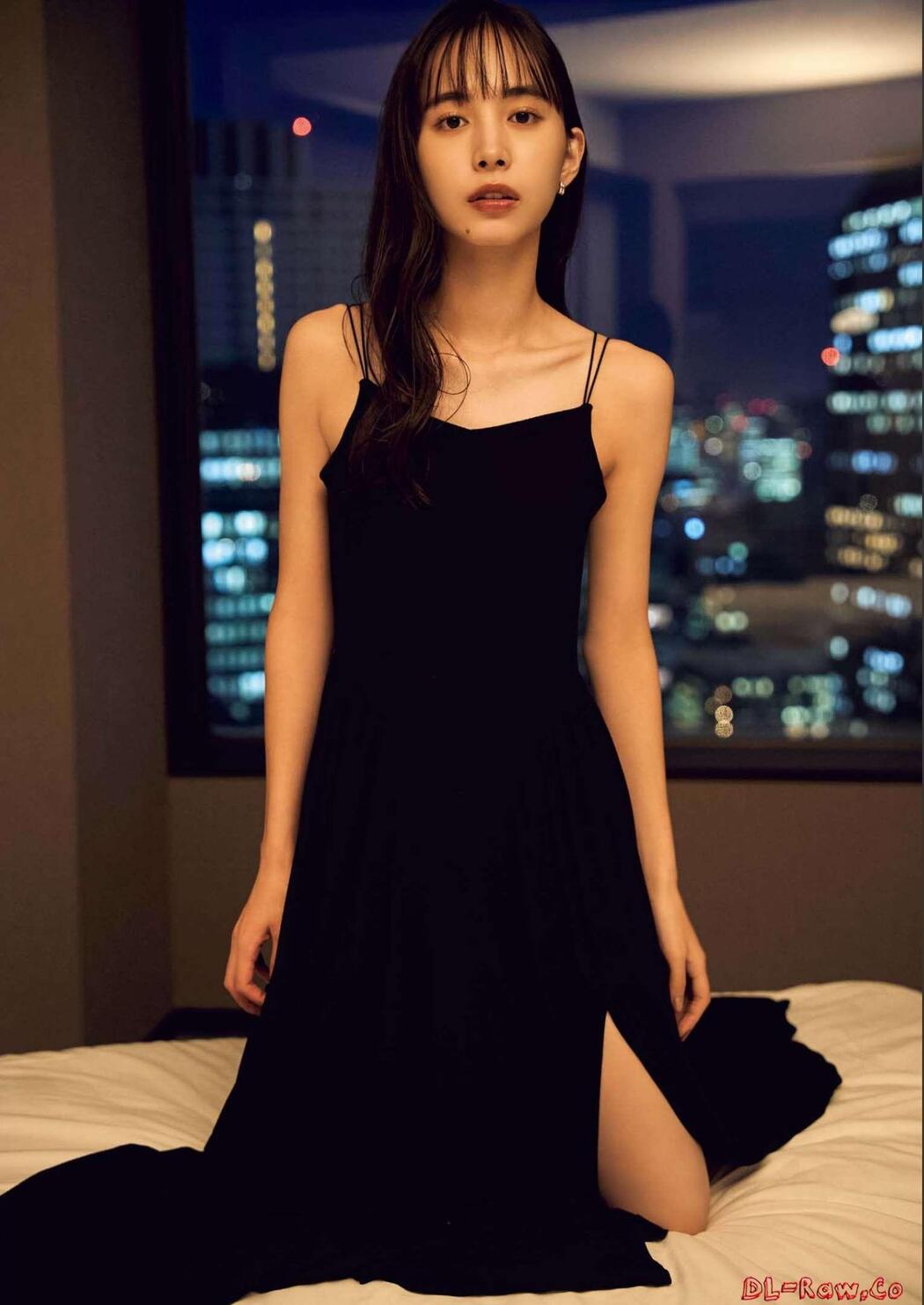 Hiroe Igeta 井桁弘恵, Big Comic Spirits 2023 No.14 (ビッグコミックスピリッツ 2023年14号)