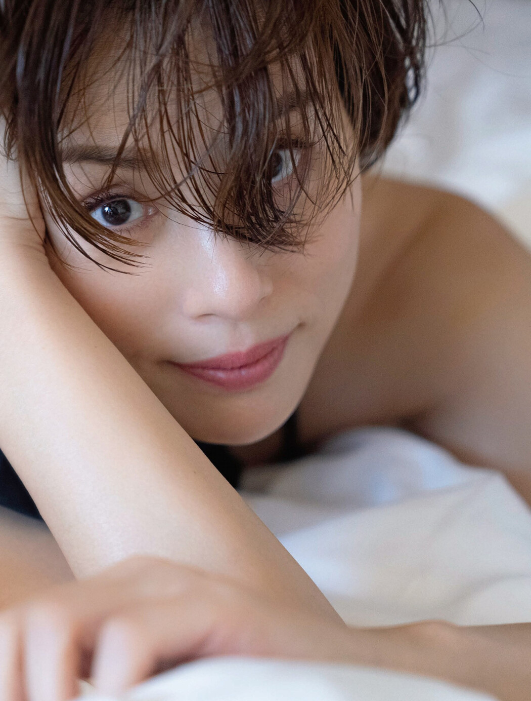 Ryoko Yonekura 米倉涼子, FLASH 2023.04.04 (フラッシュ 2023年4月4日号)