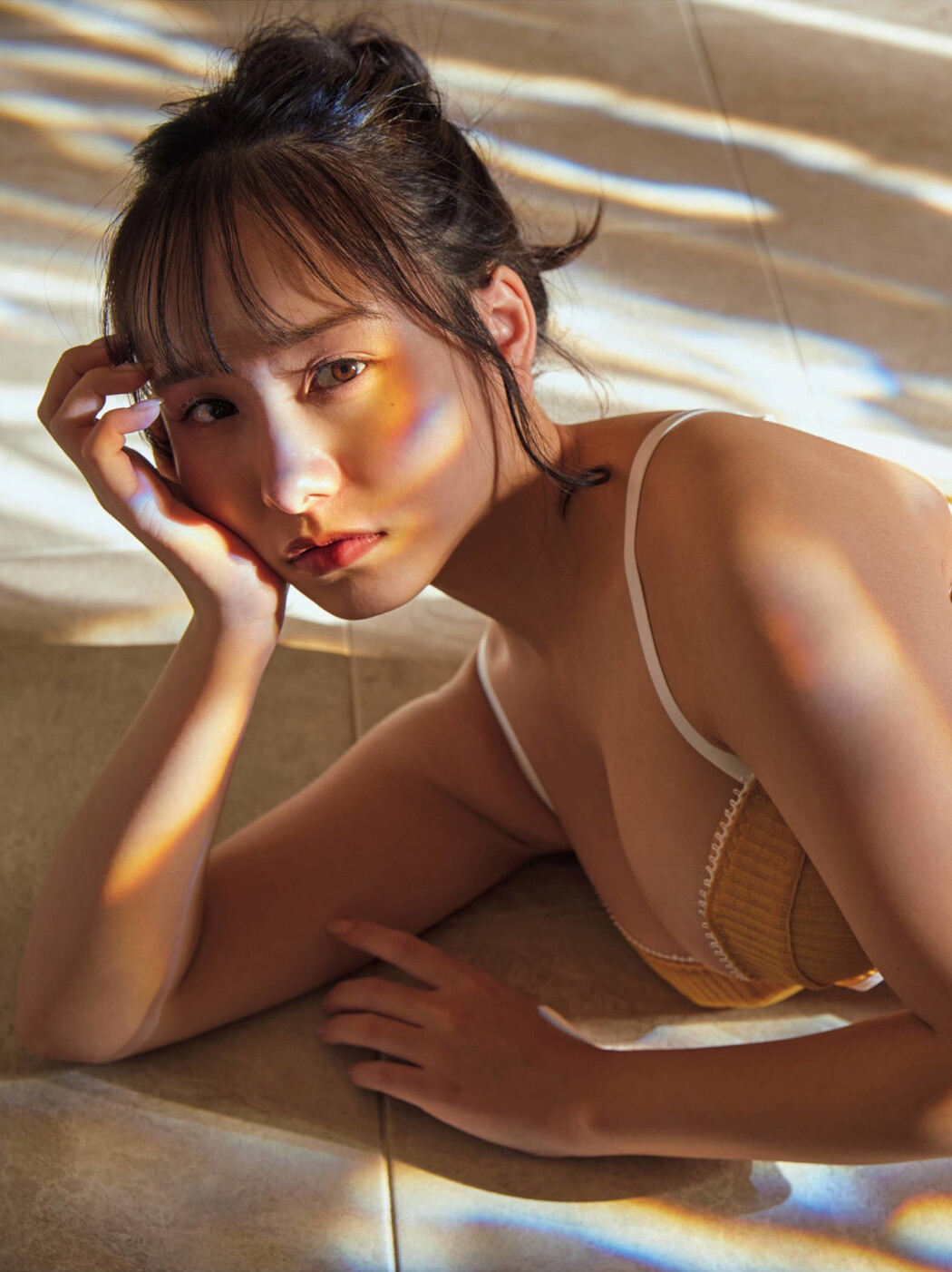 Mayu Niiya 新谷真由, Flash グラビアBEST 2022年早春 2022.02.24