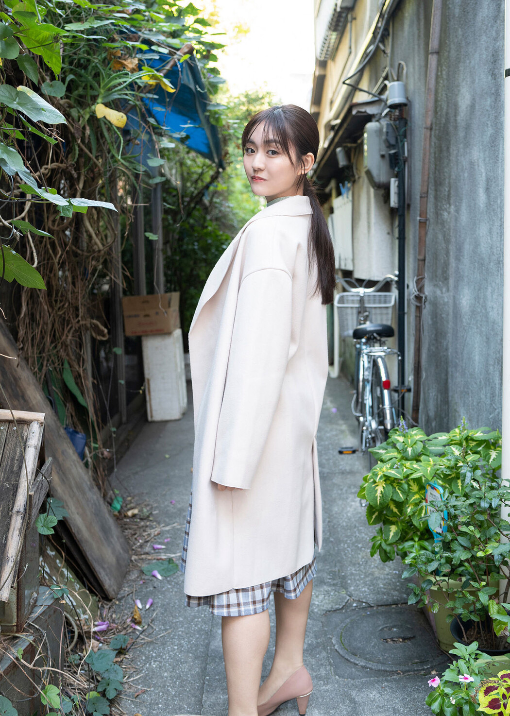 Runa Toyoda 豊田ルナ, EX大衆デジタル写真集 「朝の月、真昼の月」 Set.01 Cover Photo