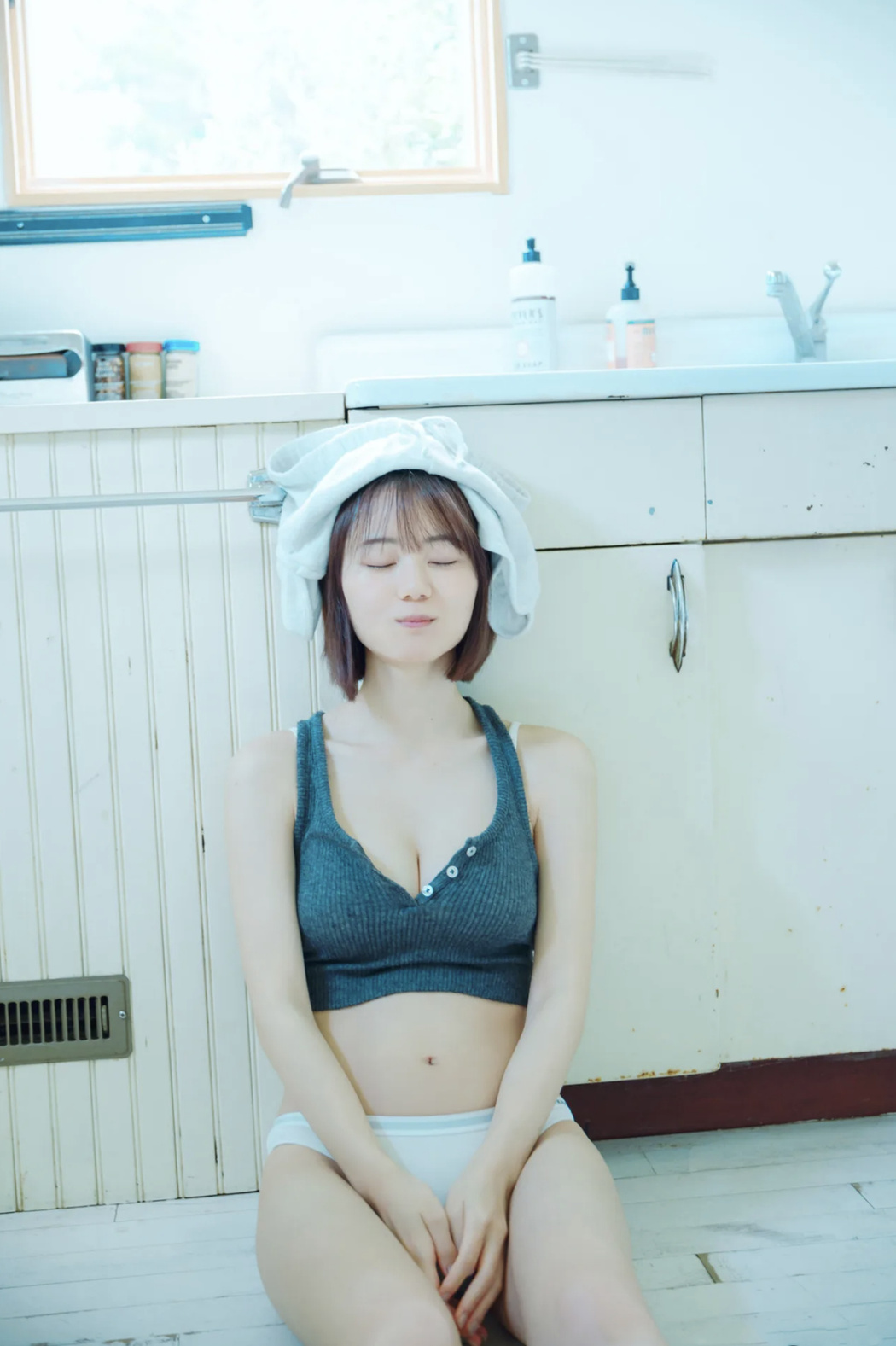 Ikechan いけちゃん, ＦＲＩＤＡＹデジタル写真集 「バースデー記念スペシャル50カット」 Set.03