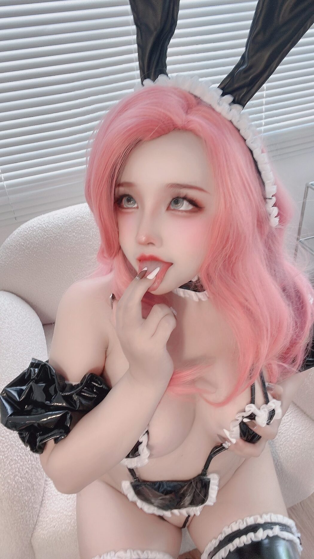 Coser@Sayo Momo – Seraphine Lewd Bunny Latex