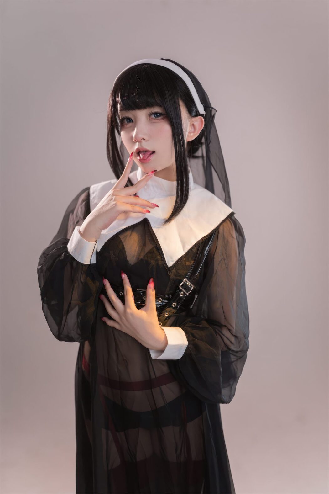 Coser@花铃 – 修女的忏悔室