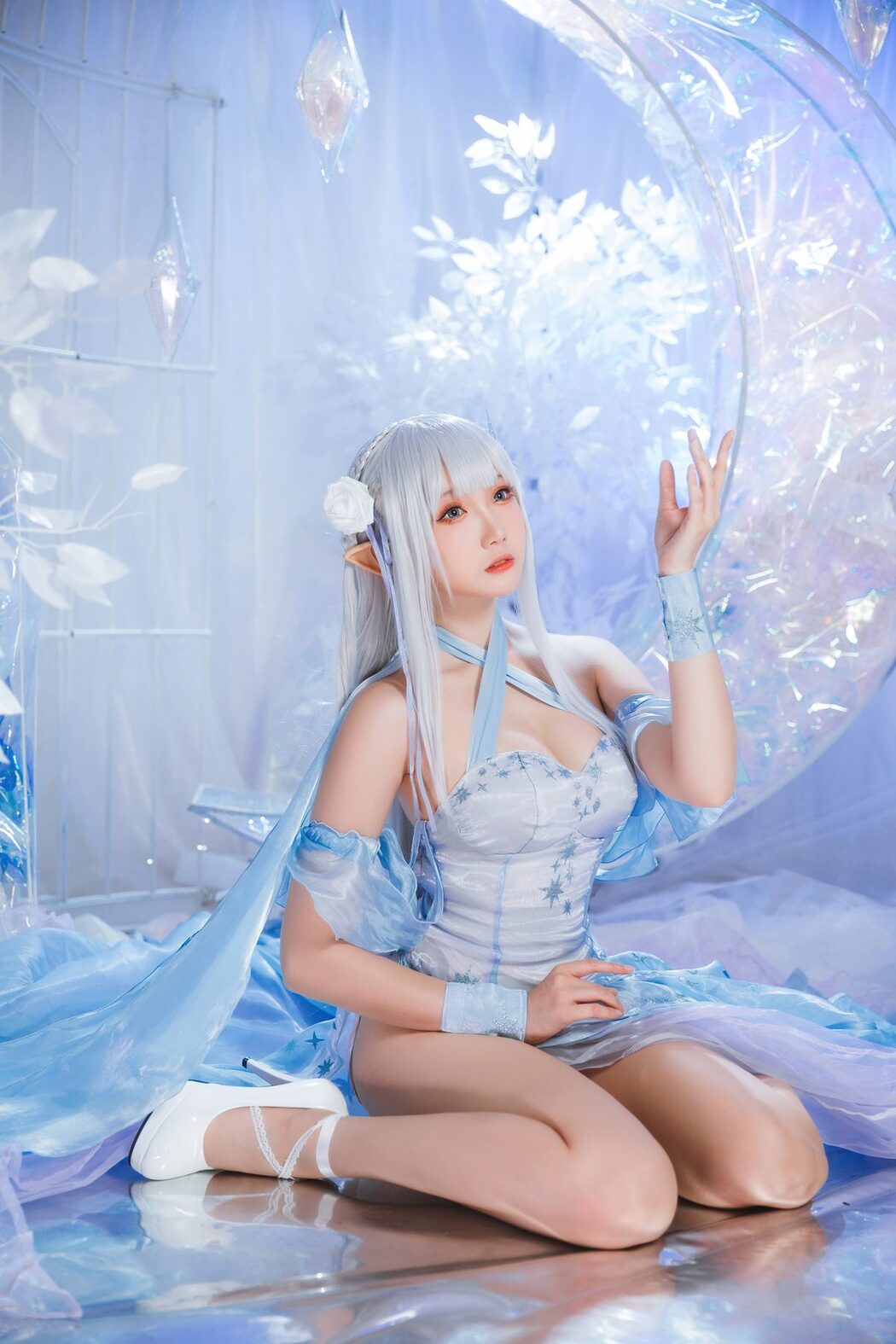 Coser@瓜希酱 – 爱蜜莉雅 水晶礼服