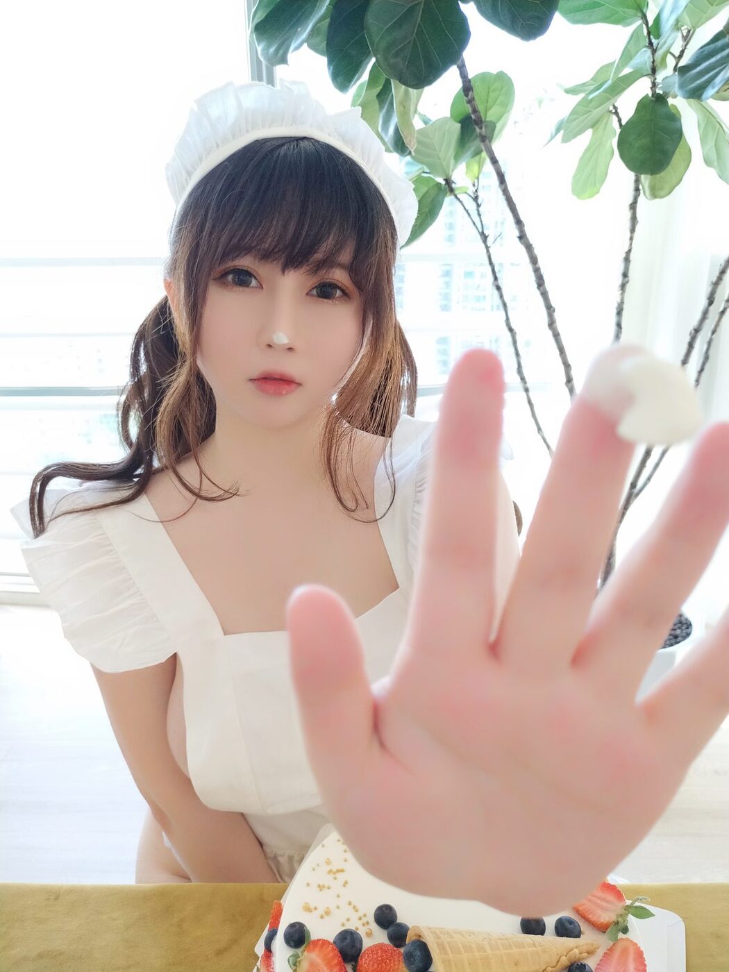 Coser@蜜桃少女是依酱呀 – 小厨娘