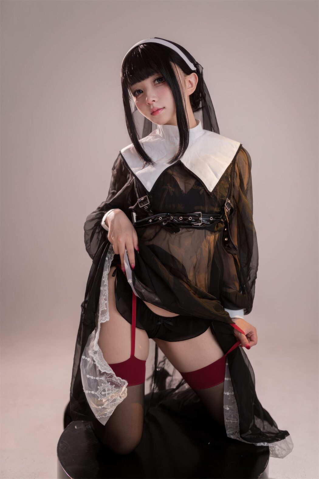 Coser@花铃 – 修女的忏悔室