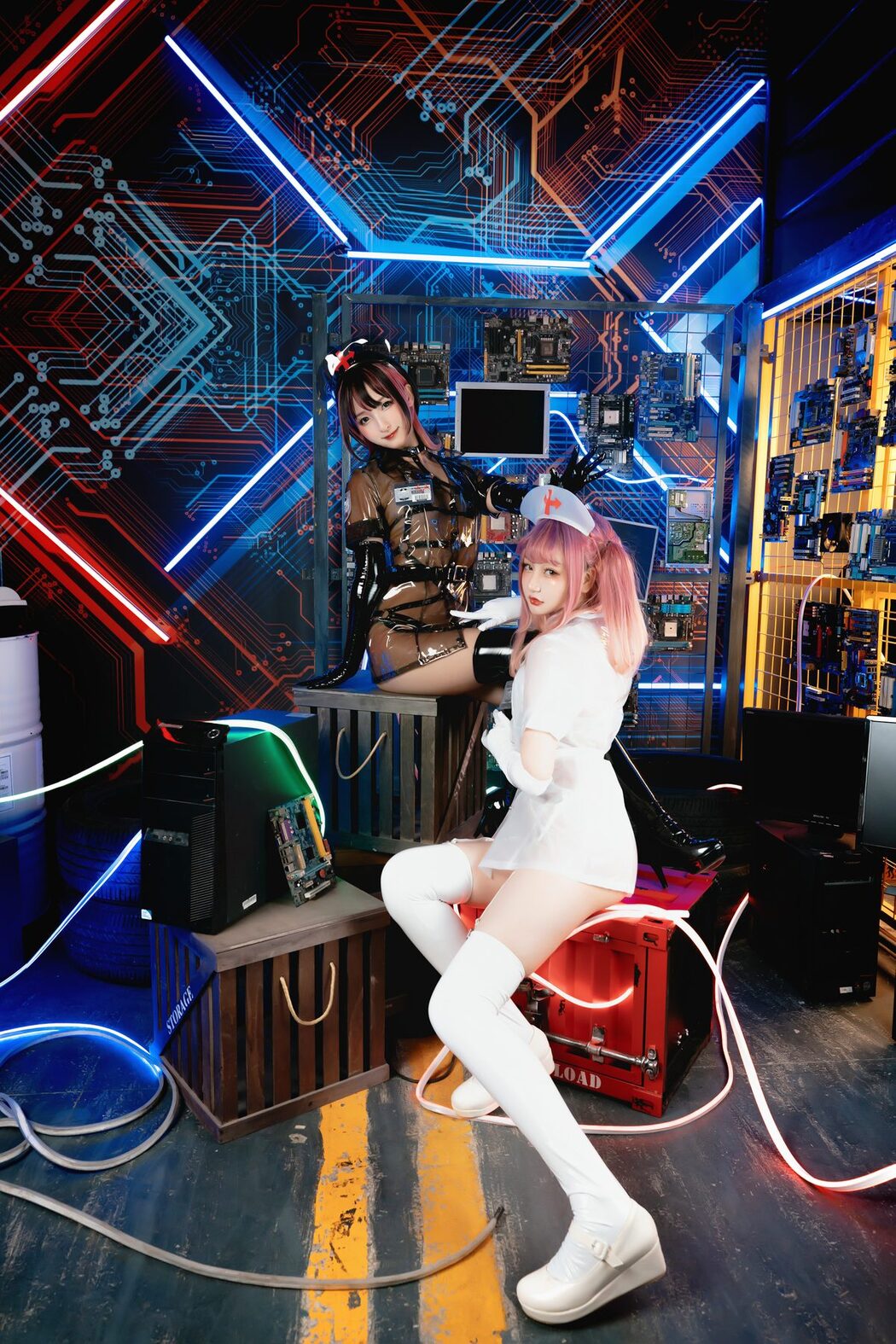 Coser@神楽坂真冬 Vol.057 绝对企画-透明黑白护士双人 無色哲学 A