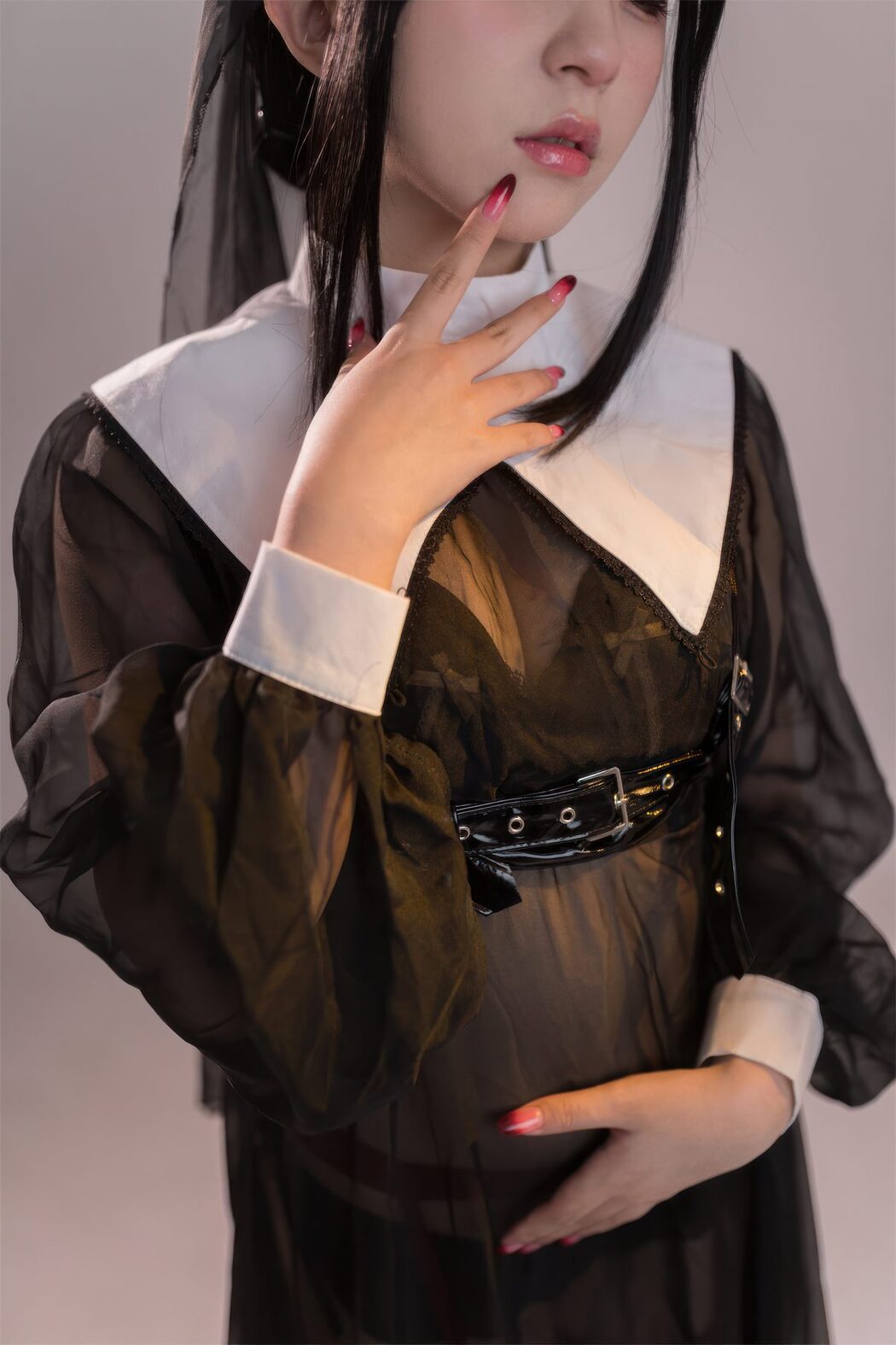 Coser@花铃 – 修女的忏悔室