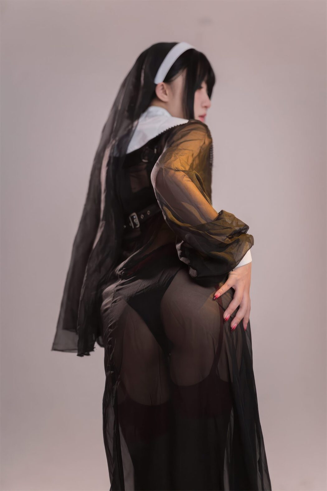 Coser@花铃 – 修女的忏悔室