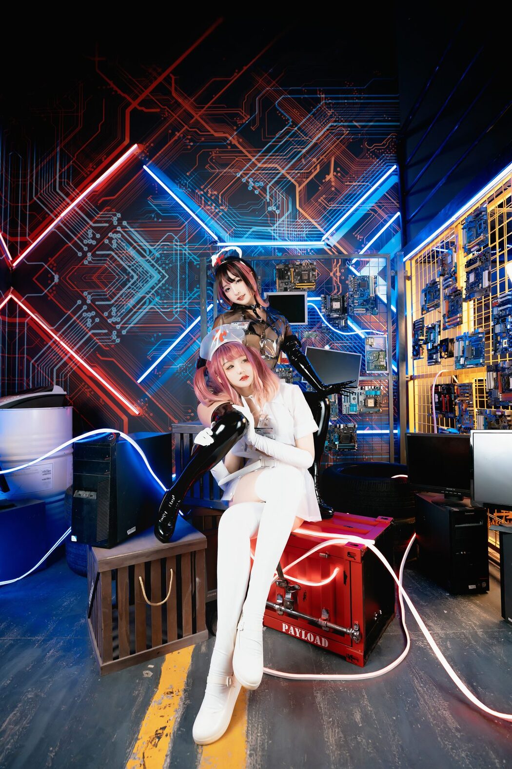 Coser@神楽坂真冬 Vol.057 绝对企画-透明黑白护士双人 無色哲学 A