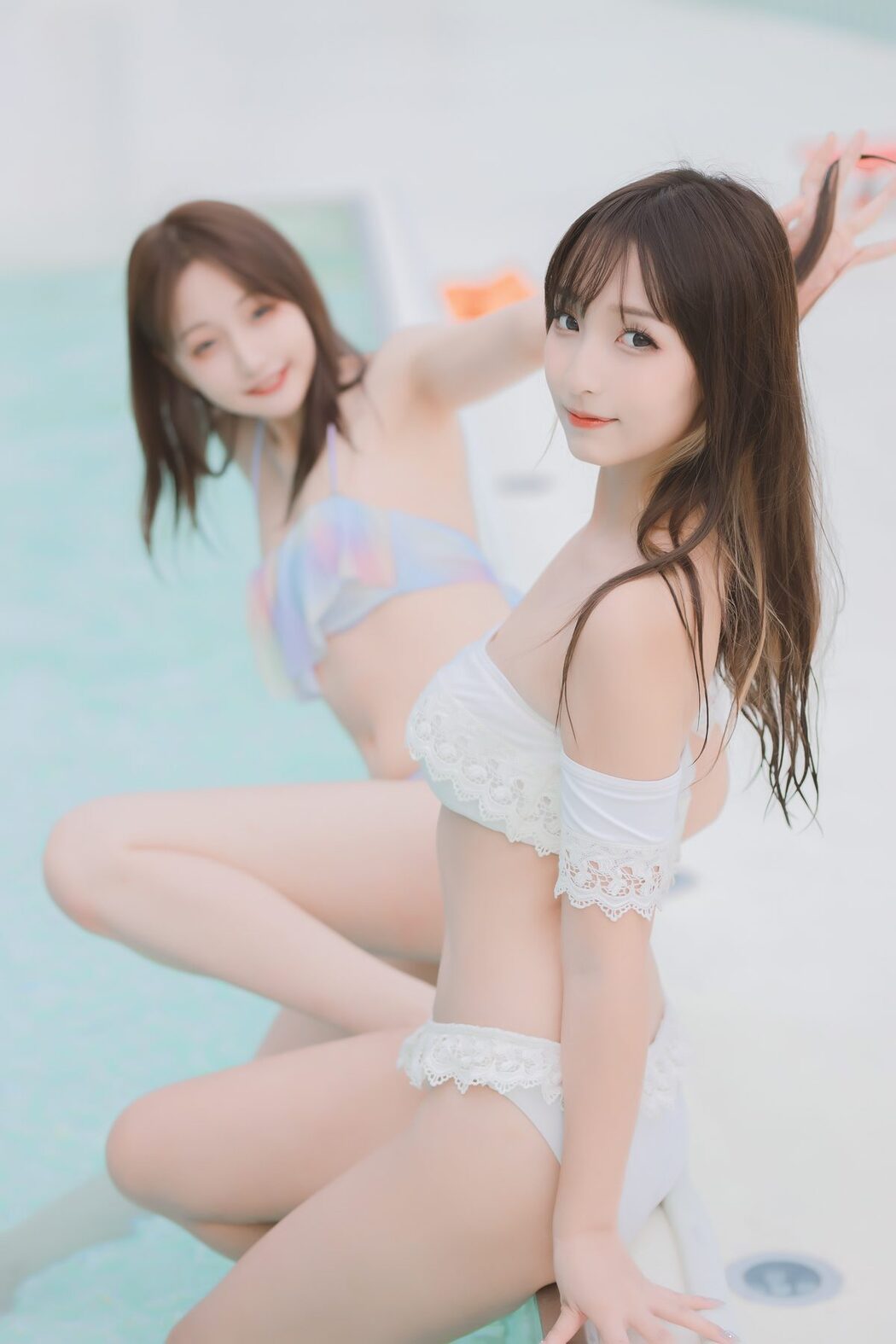 Coser@神楽坂真冬 Vol.058 绝对企画-夏日双人比基尼 笑颜水时计 A