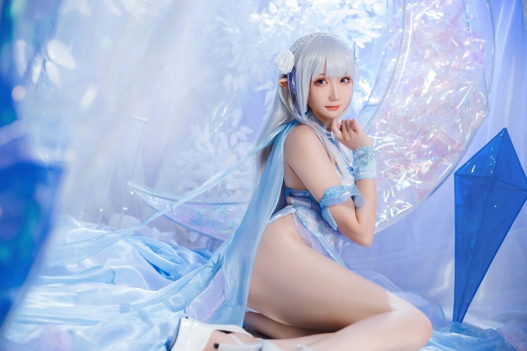 Coser@瓜希酱 – 爱蜜莉雅 水晶礼服