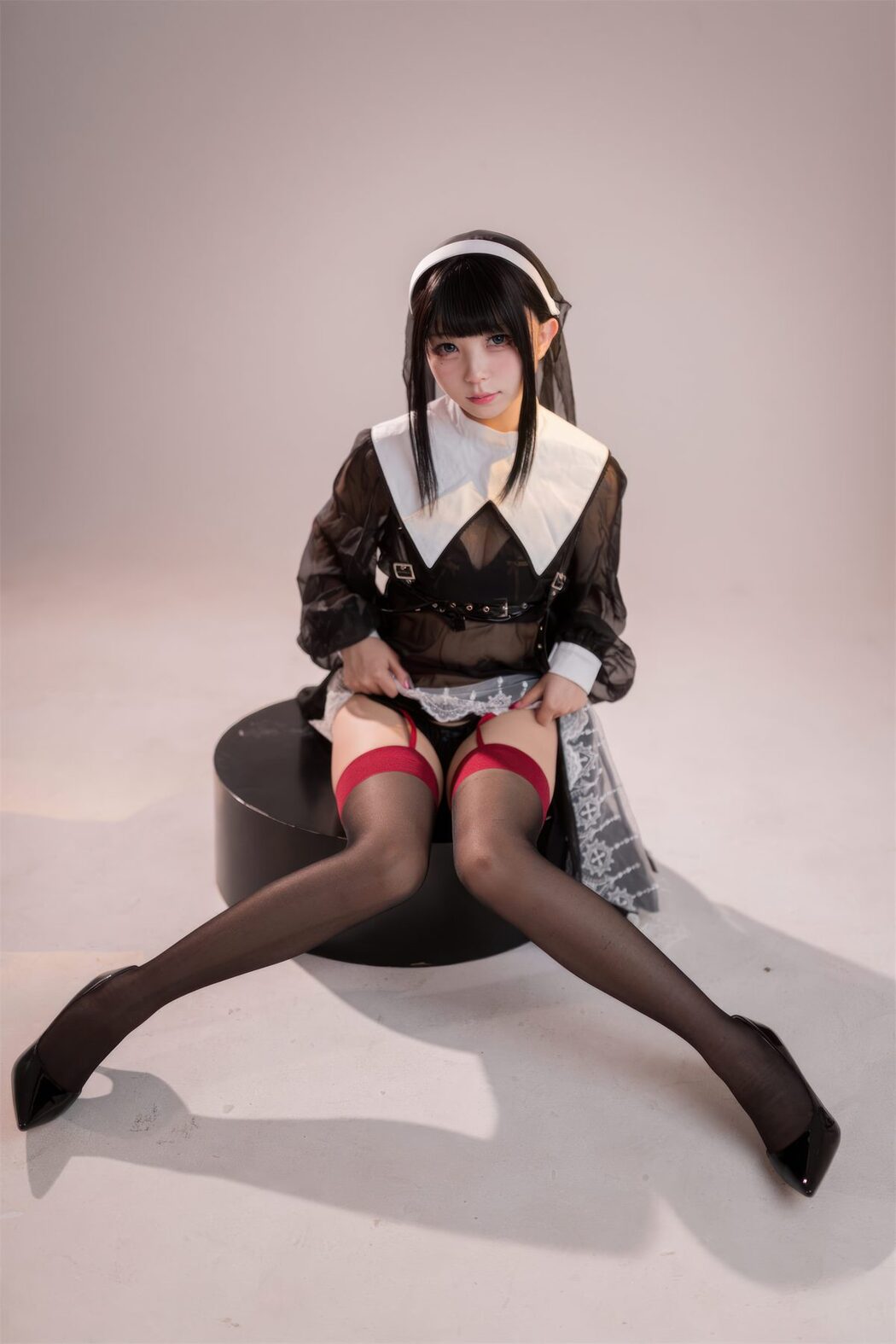 Coser@花铃 – 修女的忏悔室