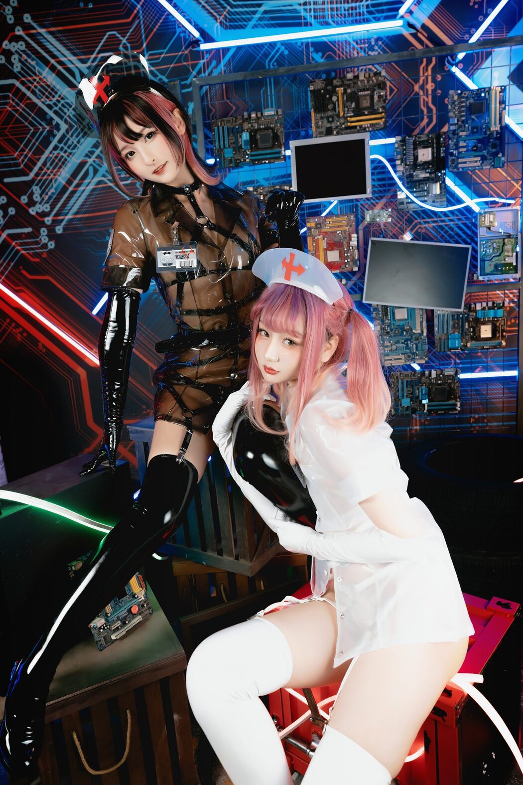 Coser@神楽坂真冬 Vol.057 绝对企画-透明黑白护士双人 無色哲学 A